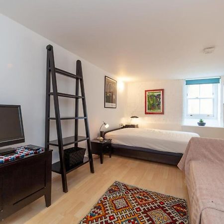 Charming 1 Bedroom Apartment In Old School House Londýn Exteriér fotografie
