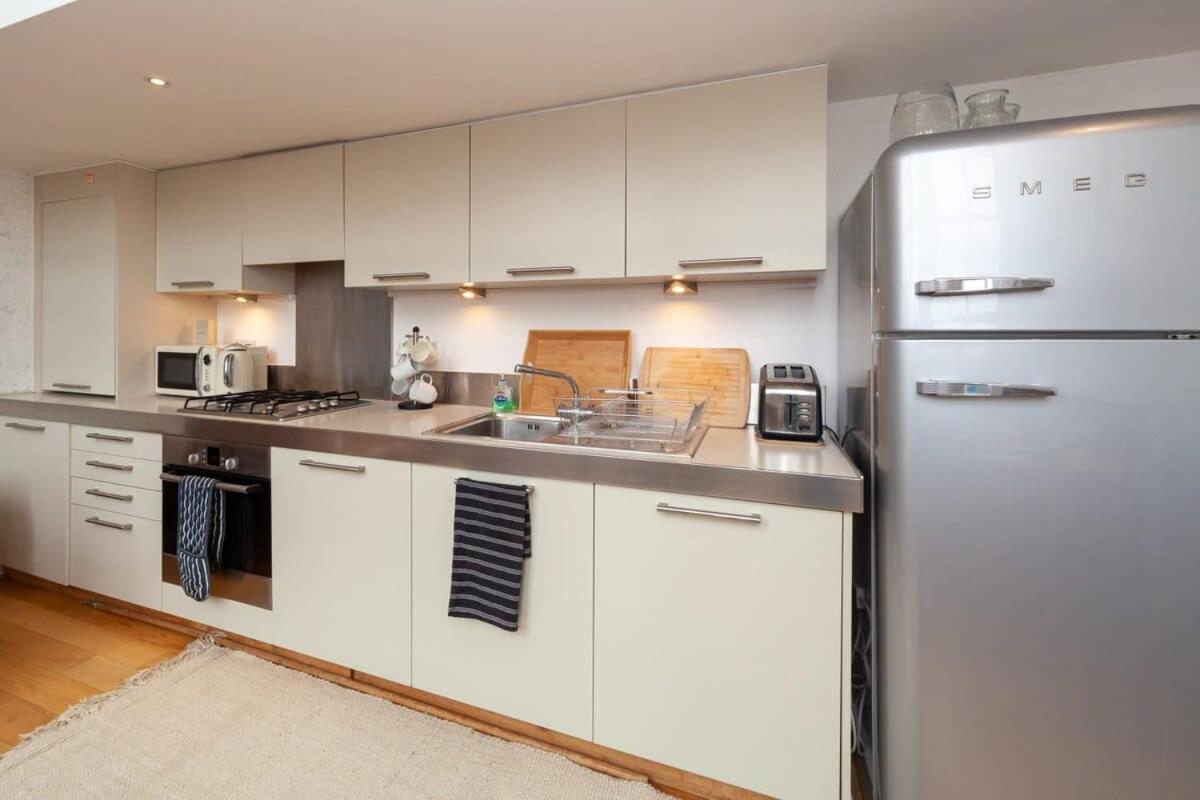 Charming 1 Bedroom Apartment In Old School House Londýn Exteriér fotografie