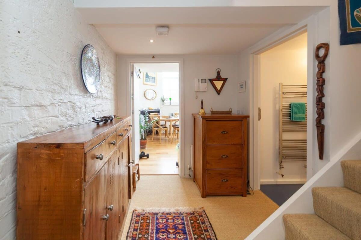 Charming 1 Bedroom Apartment In Old School House Londýn Exteriér fotografie